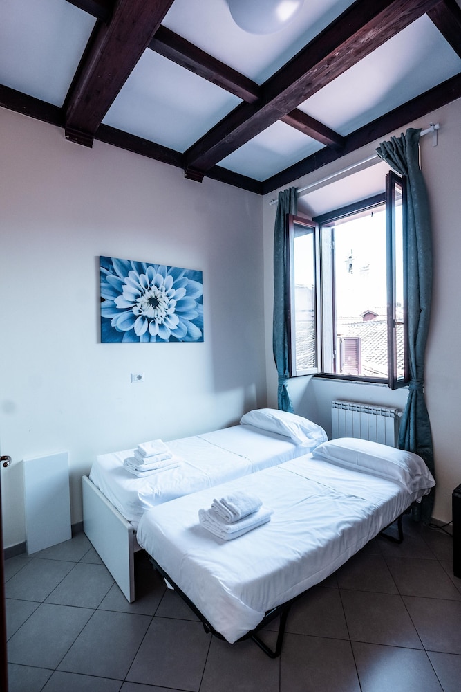 Minerva Monks Inn 20/64