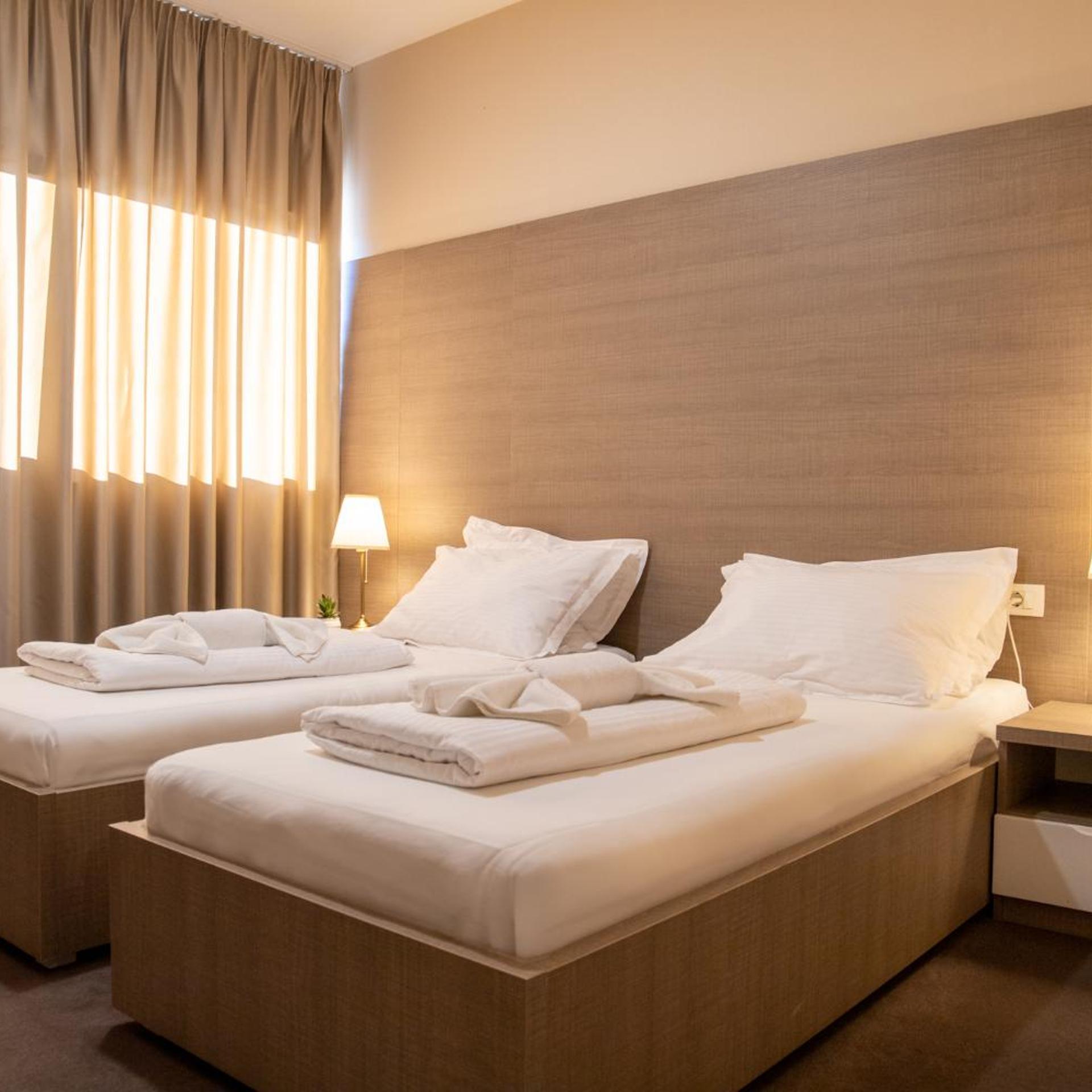 Standard, Double or Twin Bed