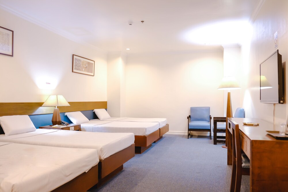 De Luxe Hotel 12/40
