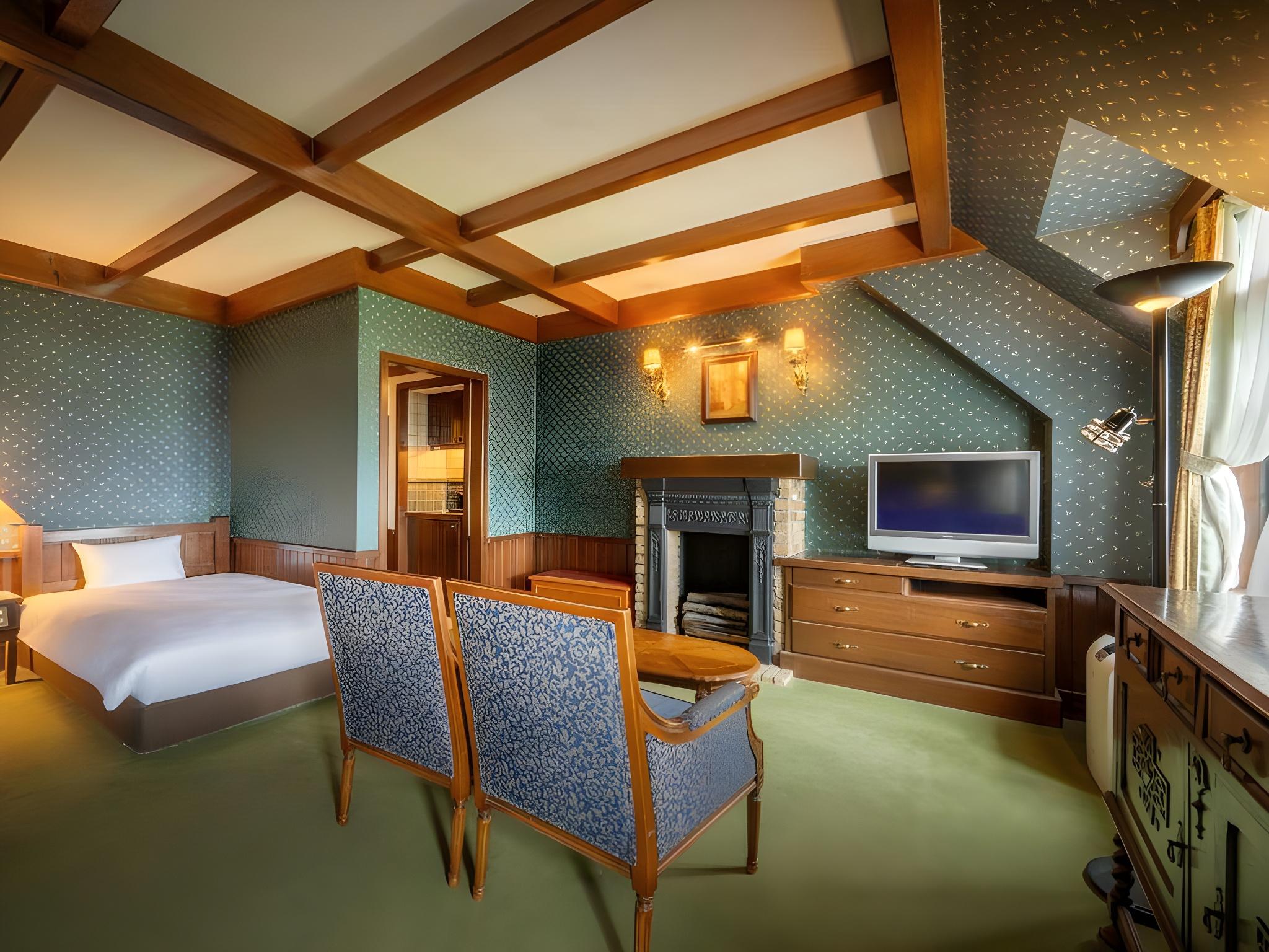 Semi Room, Style, 2 Semi Double Beds