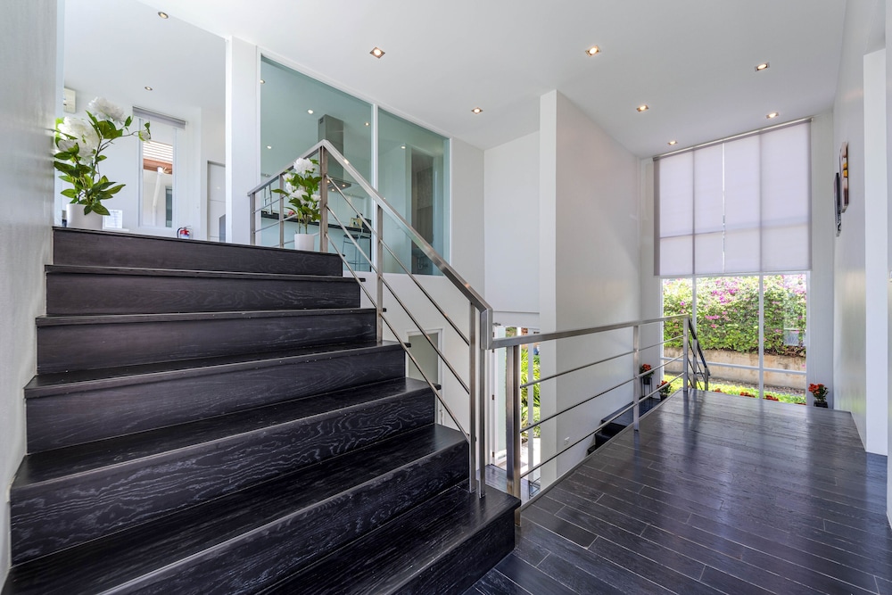 Phu Montra Villa With Ocean View A4 11/50