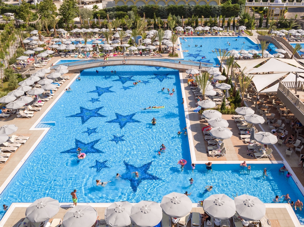 Royal Seginus Hotel 44/68