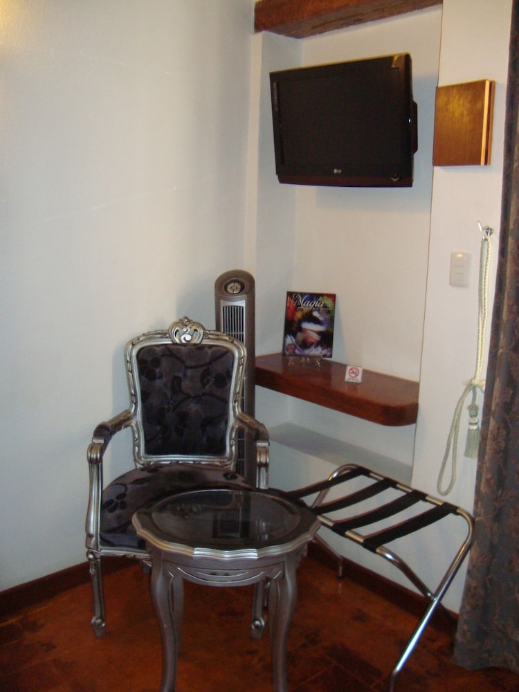 EL SERAFIN HOTEL BOUTIQUE 69/80