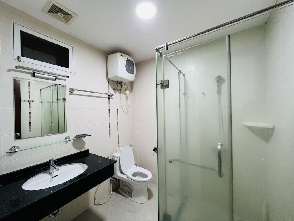 Oyo 133 Westlake Tay Ho Hotel 48/49