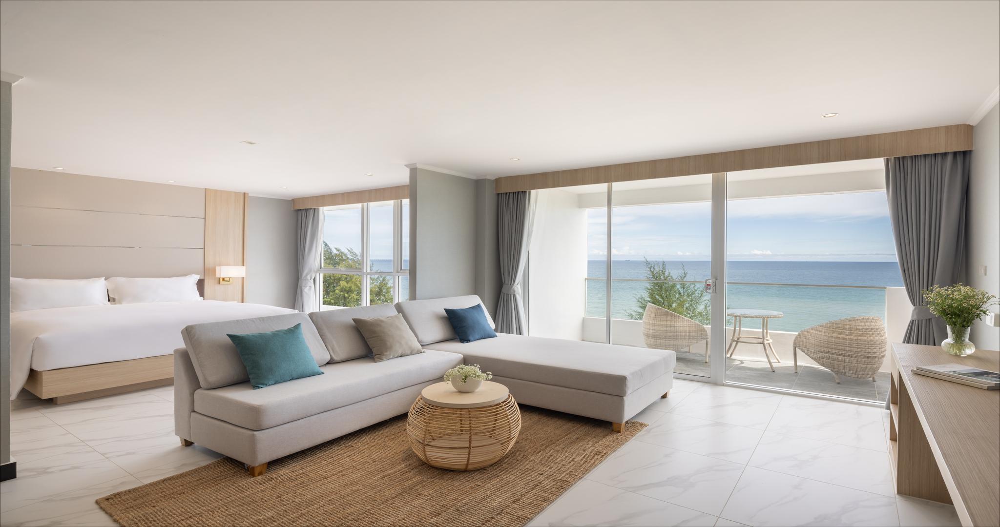 Ocean, King Bed