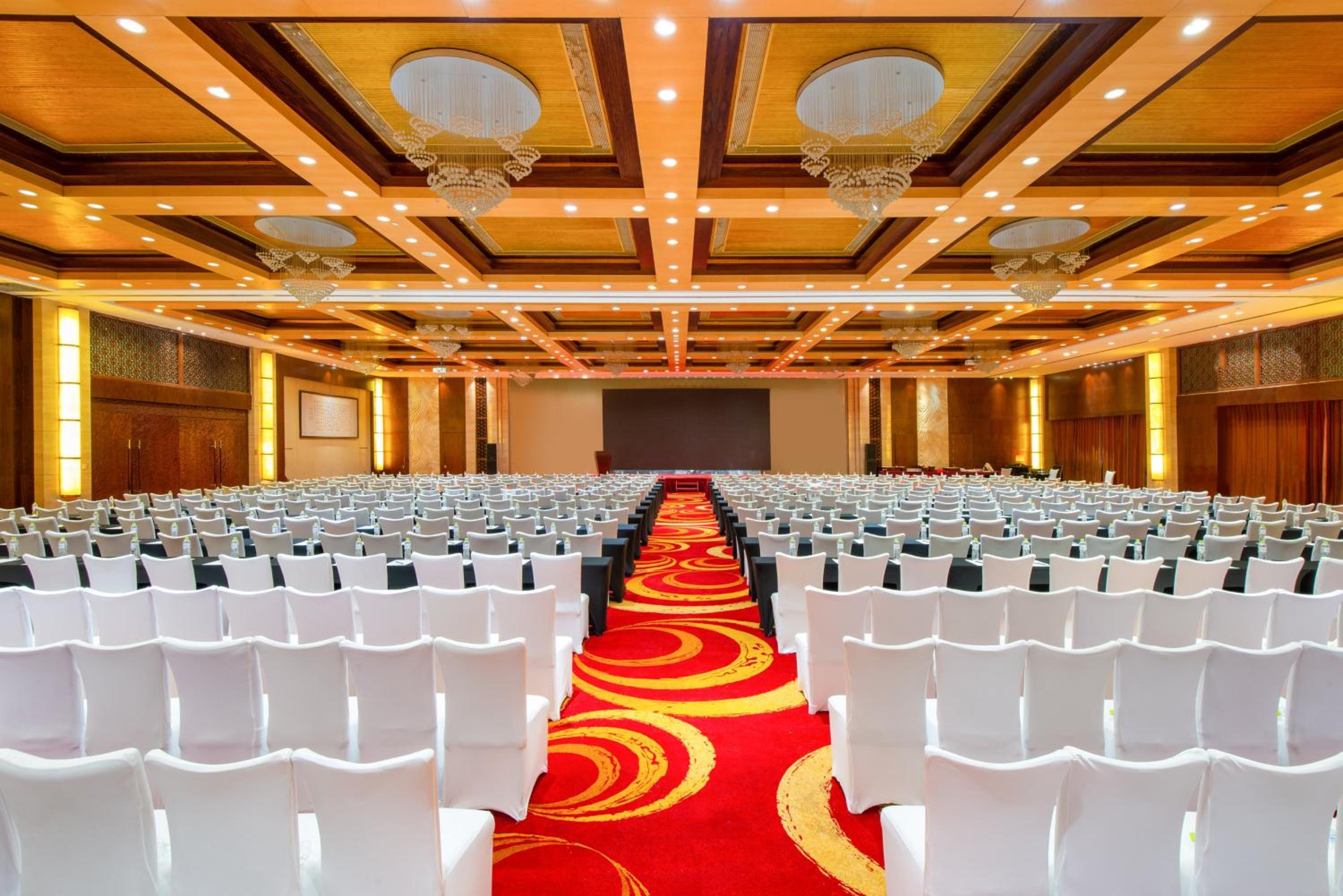Holiday Inn Qingdao Parkview 39/49