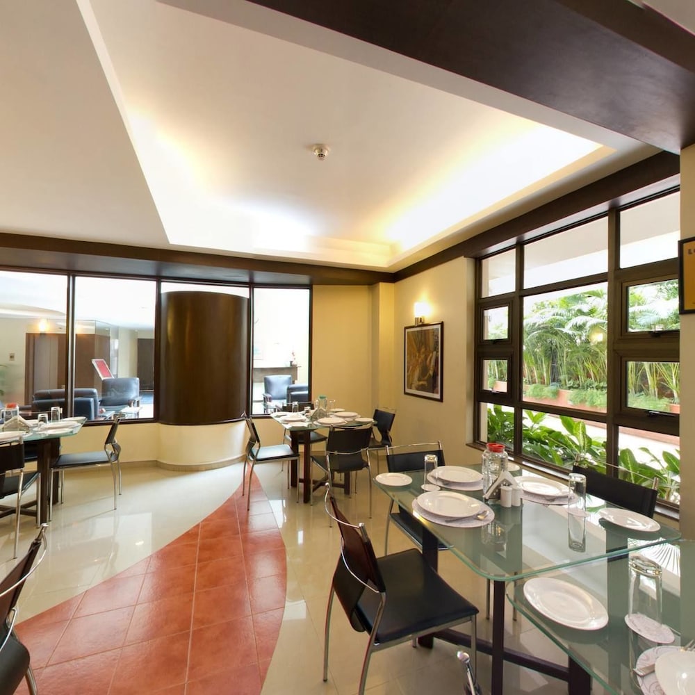 Pearlsuites 33/50