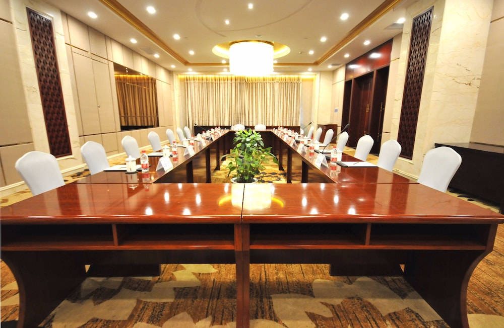 Excemon Hefei Peace Hotel 26/28