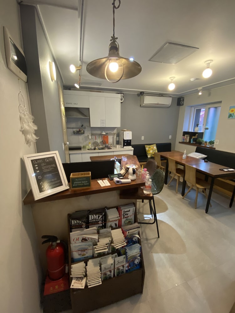Fully Hong Hostel Insadong 28/35