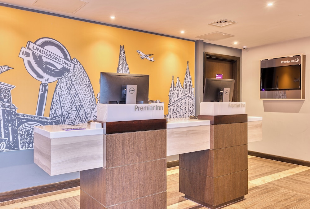 Premier Inn Milton Keynes Central (Avebury Boulevard) Hotel 30/39