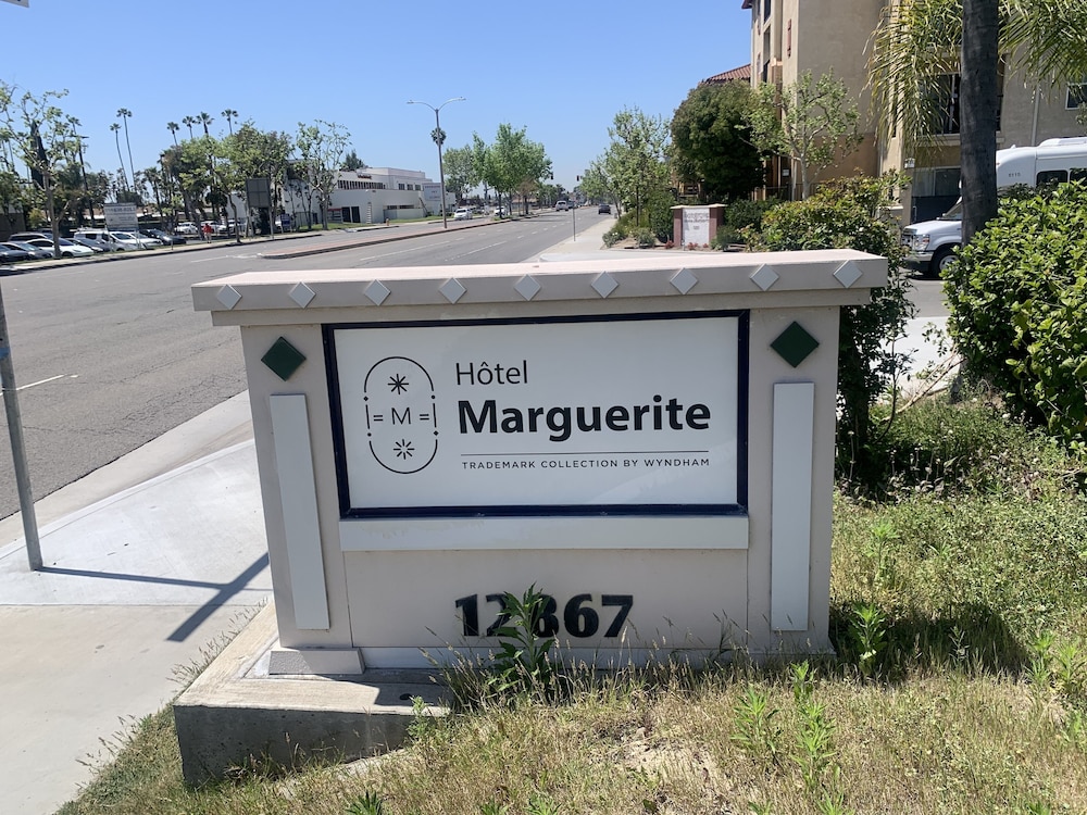 Hotel Marguerite Anaheim/Garden Grove, Trademark Collection 5/50