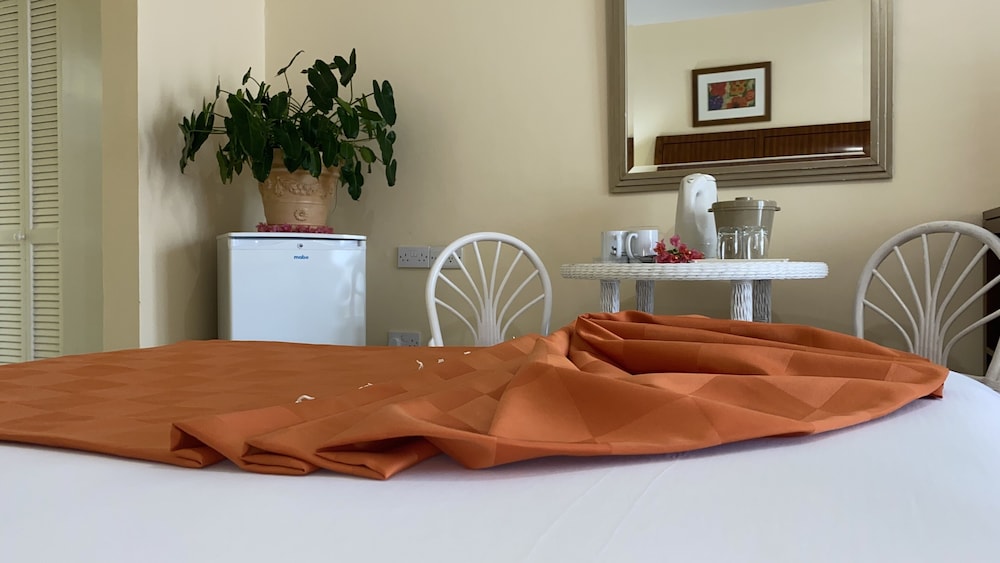 Bay Gardens Inn 57/75
