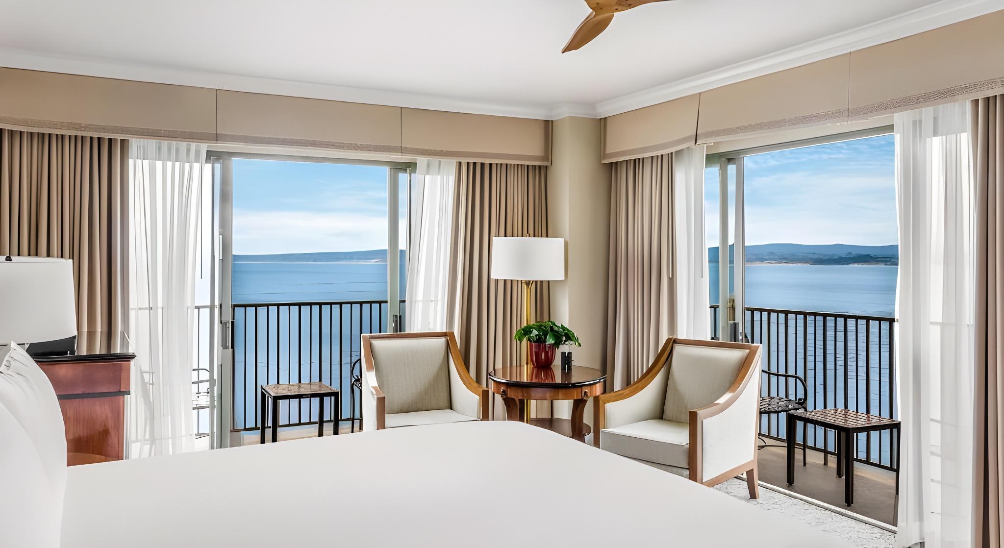 Room, Partial Sea View
