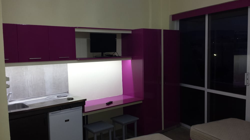Takis Hotel 27/35