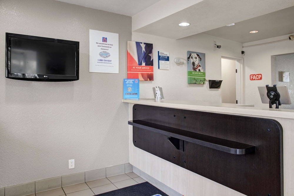 Motel6 Carson City, NV 10/66