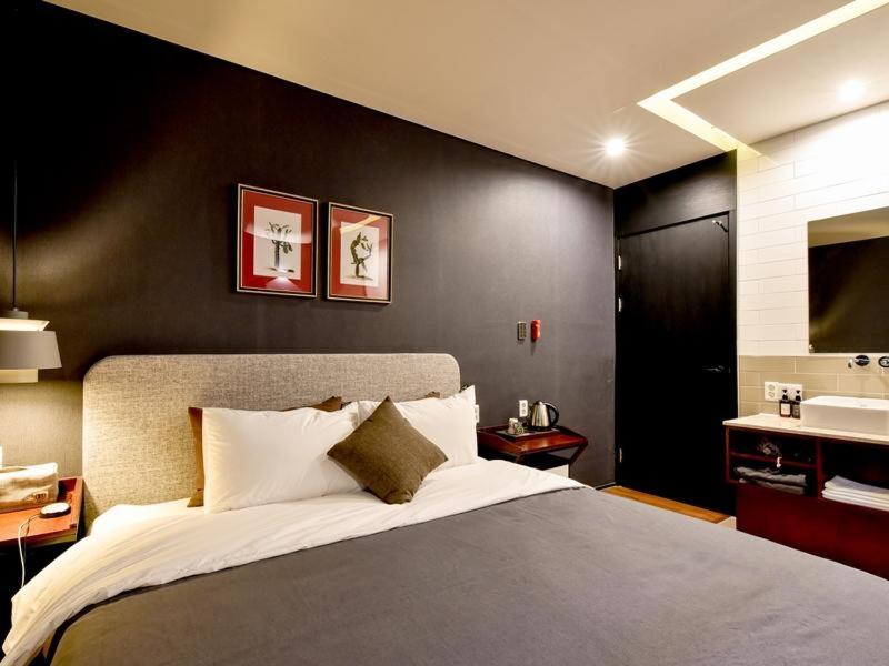 Standard, Double Bed