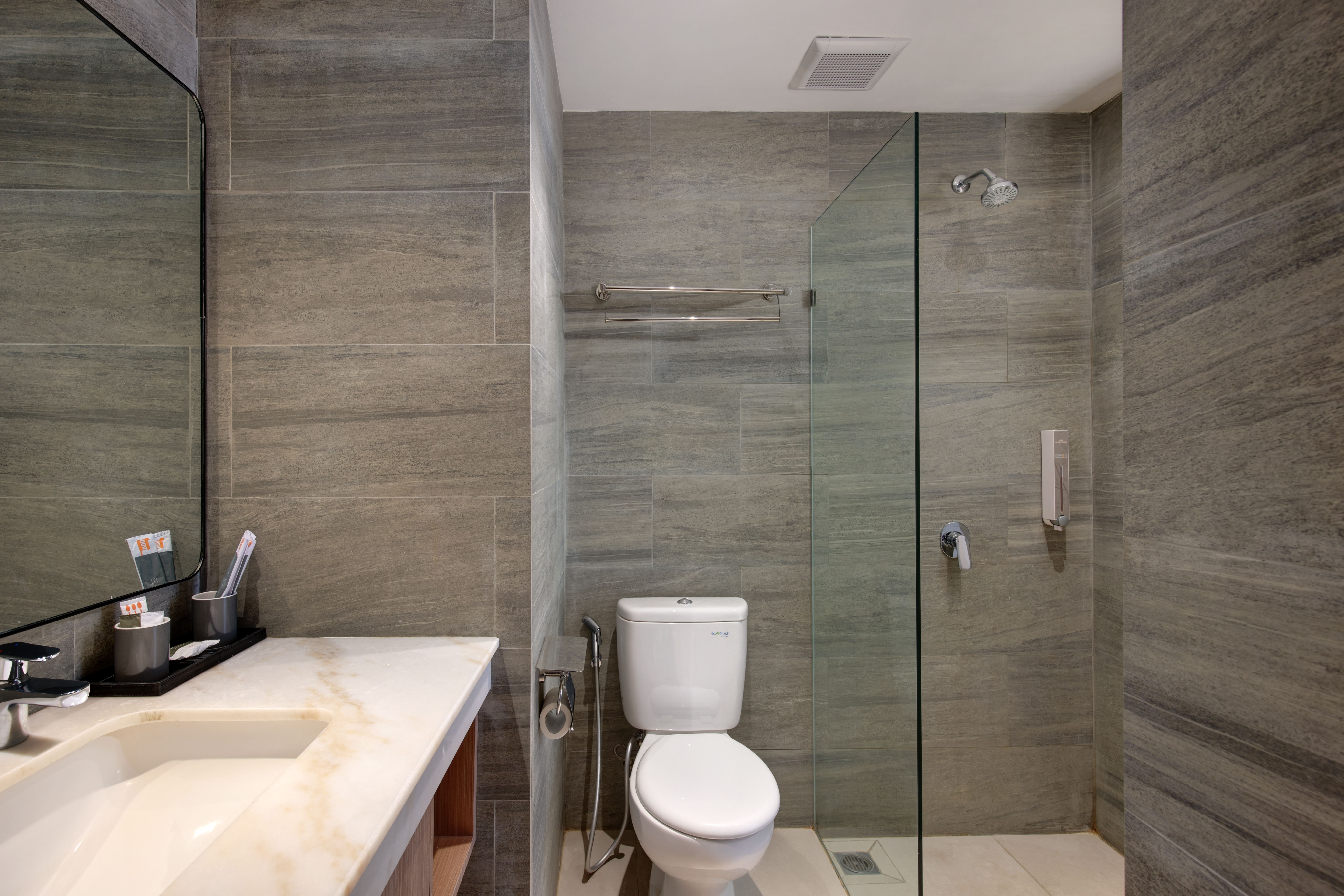 Harper Hotel Kupang 23/24