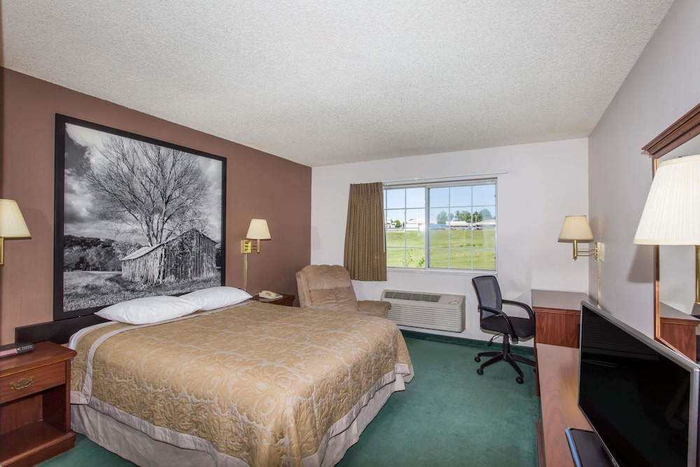 Super 8 by Wyndham Richmond VA 6/29