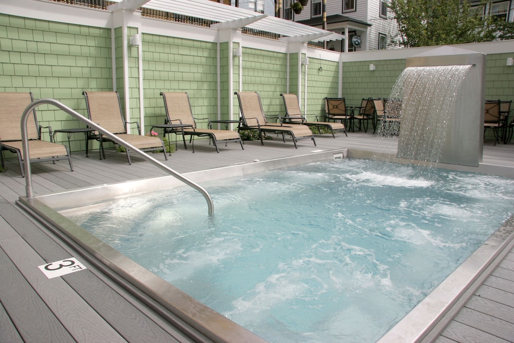 Inn on Mackinac 25/50