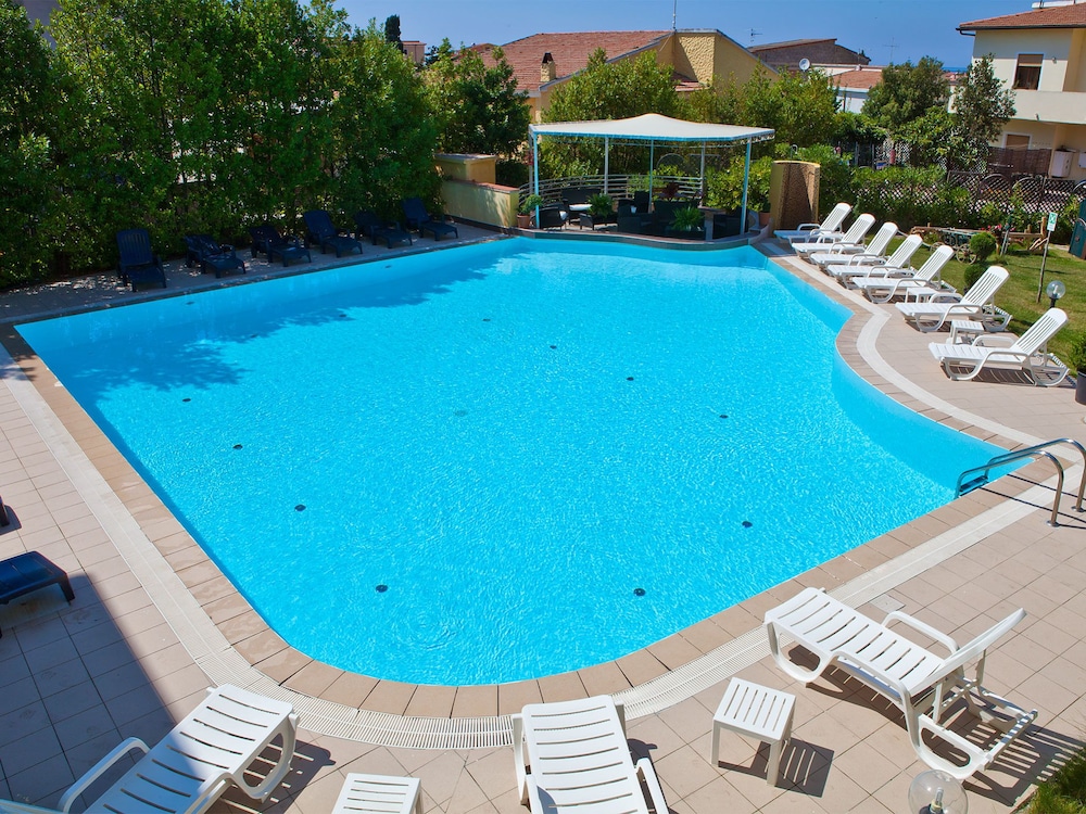 Hotel Ariadimari 35/50