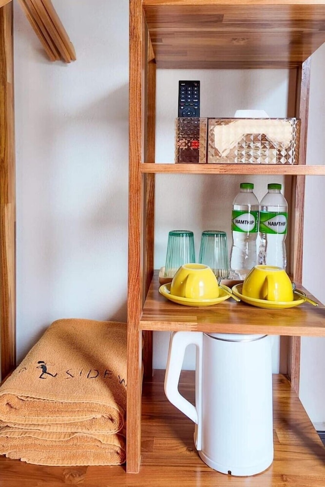 Side Walk Boutique Hotel 37/50