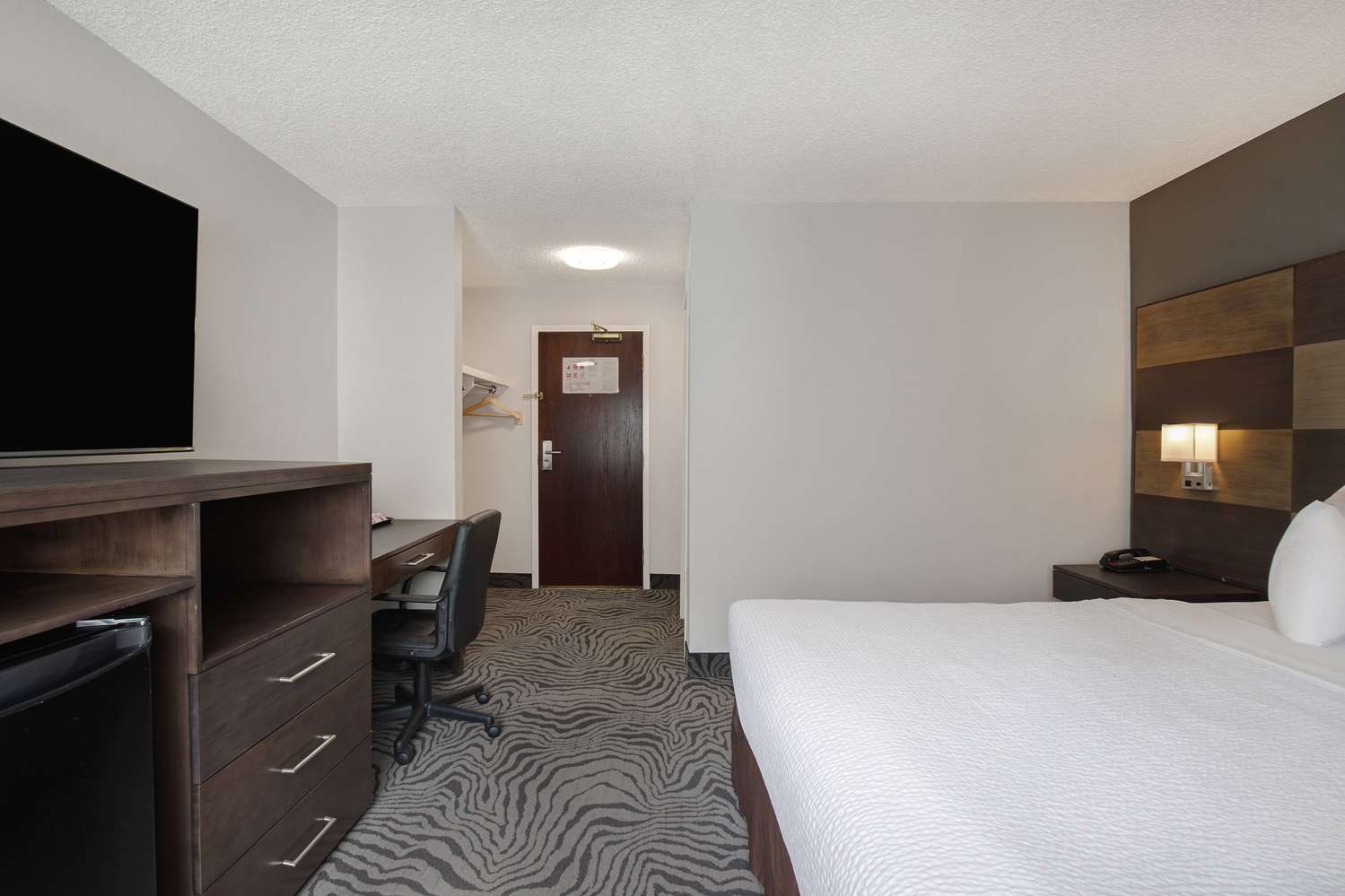Days Inn by Wyndham Calgary South 13/52