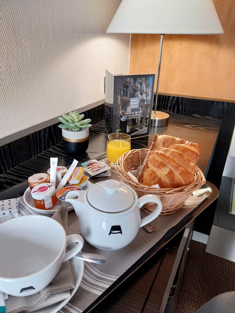 Hotel Alison 34/48
