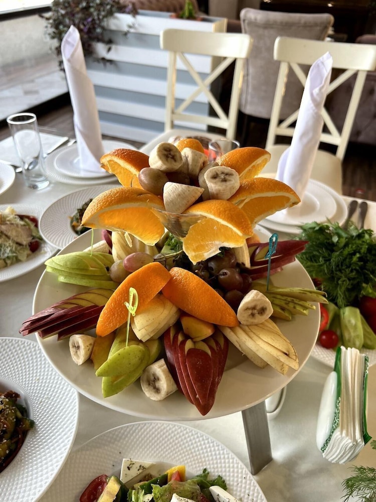 Gabrielle International Hotel 38/50