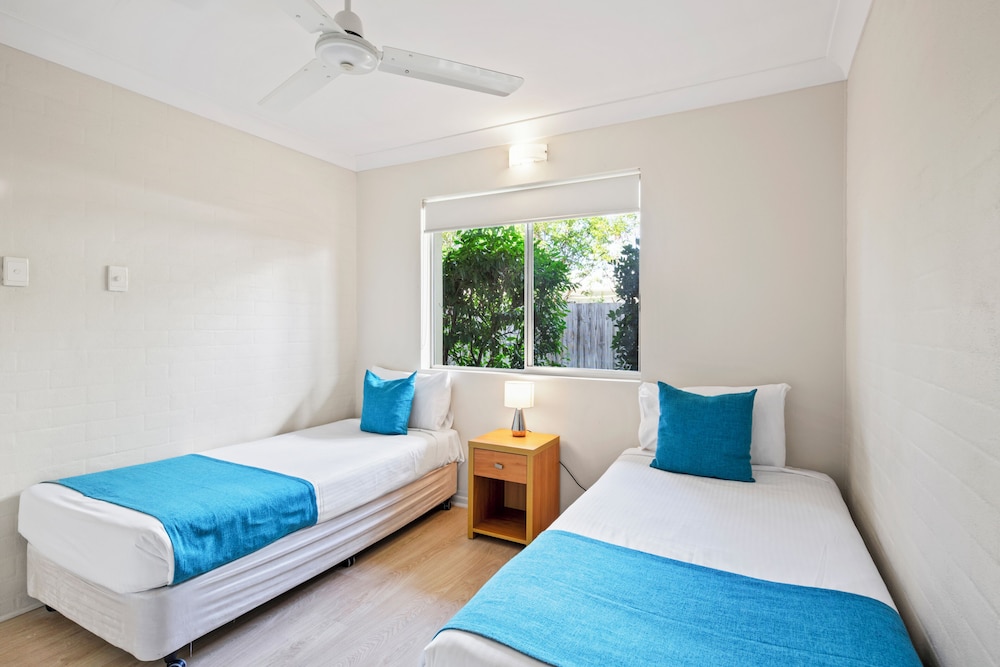 ARLIA SANDS APARTMENTS 18/64