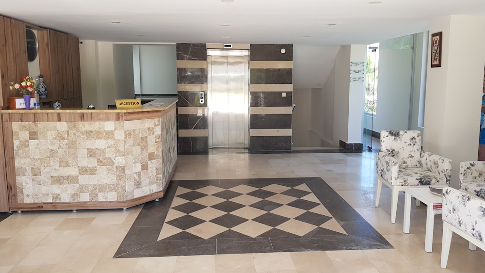 Troas Beach Hotel 5/59