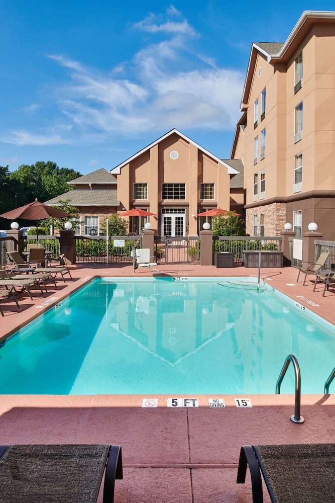 Hampton Inn And Suites Chapel Hill Druham 27/57