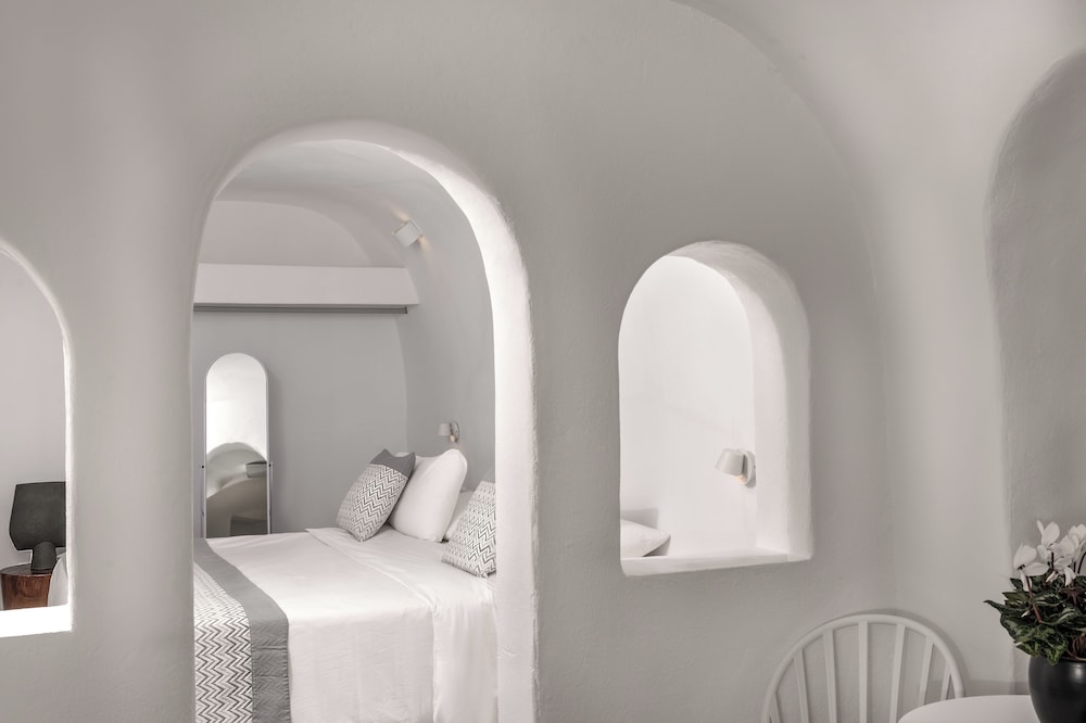 Standard, Double Bed, Caldera and Sea View
