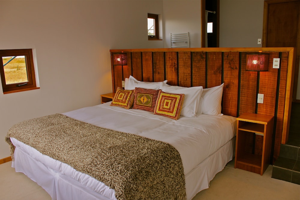 Weskar Patagonia Lodge 4/44