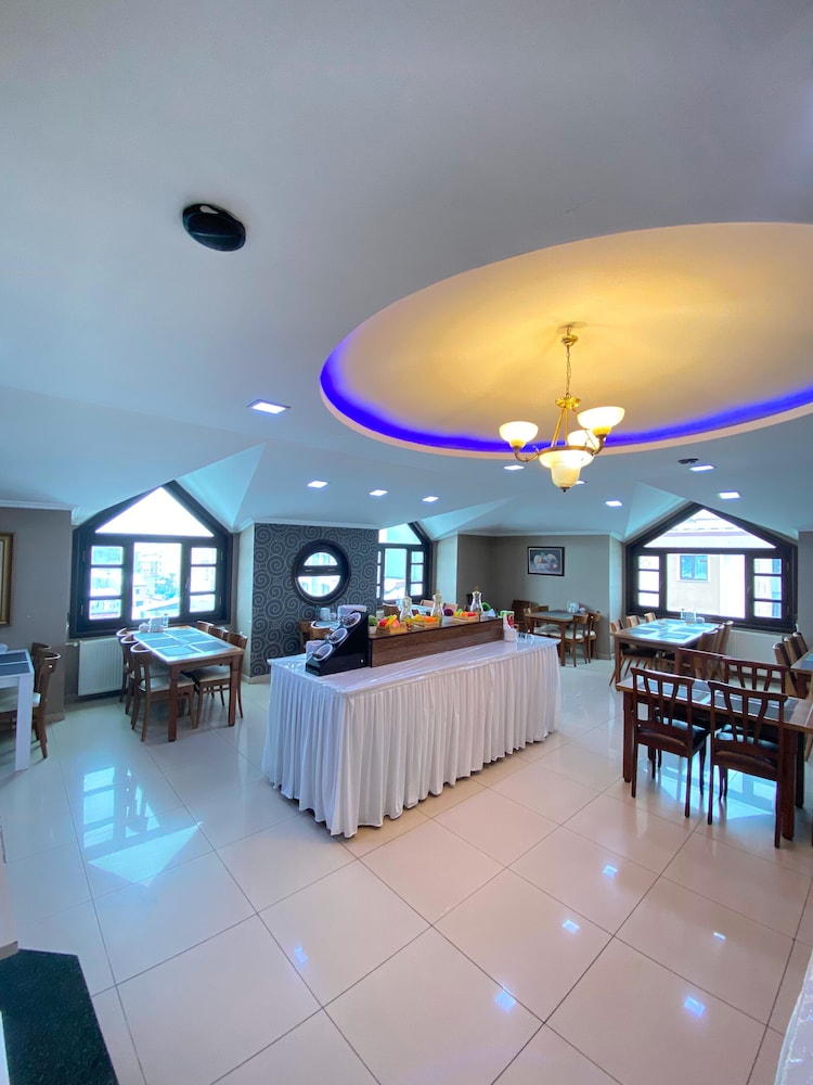 Kent Ani Hotel 18/33