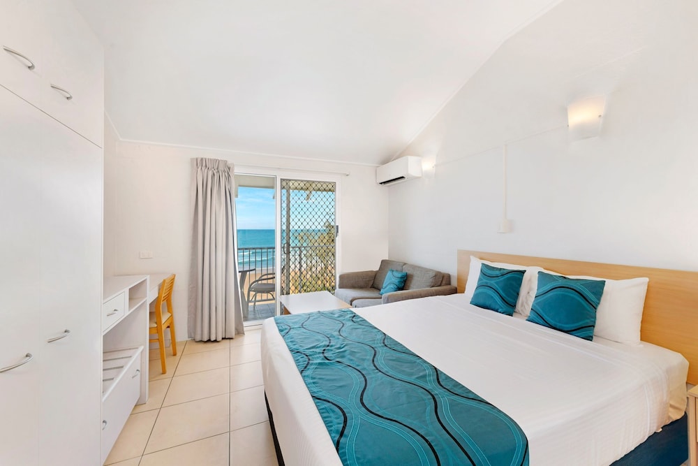 Don Pancho Beach Resort 16/50