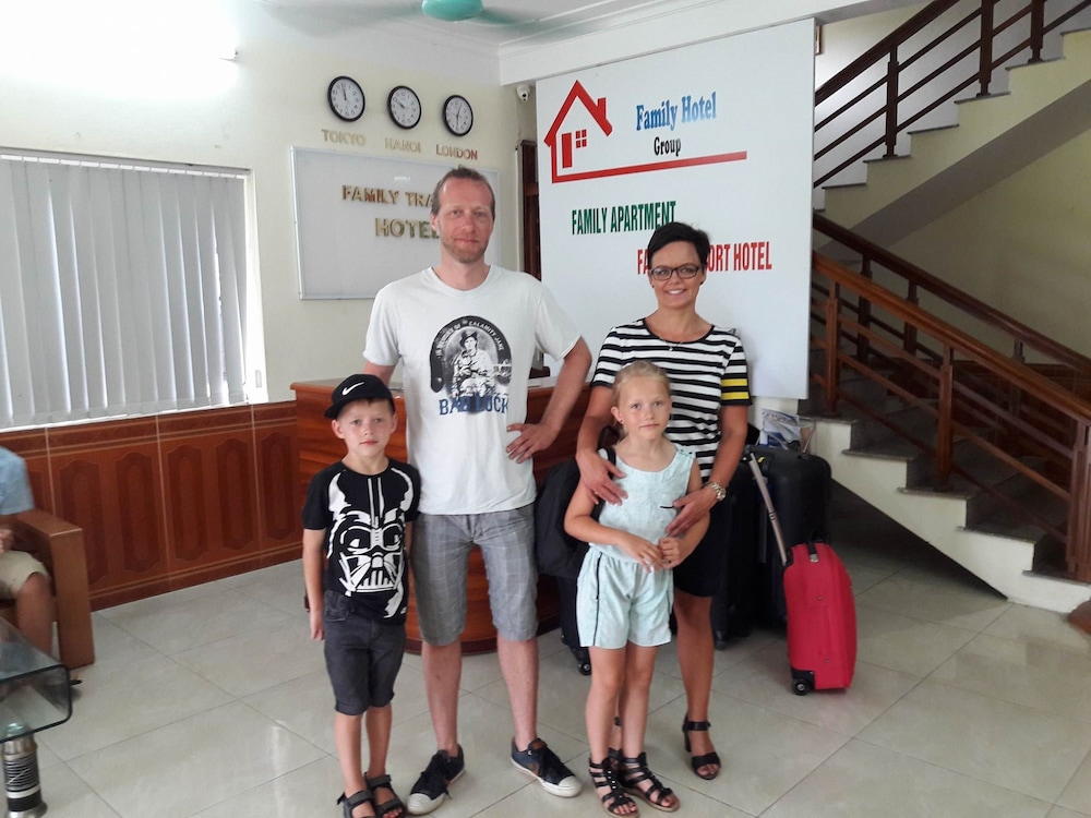 Family Transit Hotel 44/68