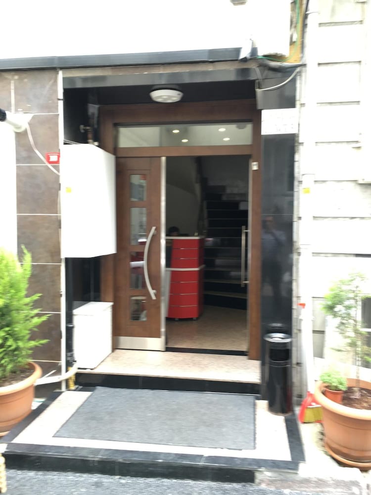 Birinci Apart Hotel 2/22