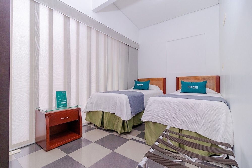 Ayenda 1043 Apartahotel Kafir 26/59