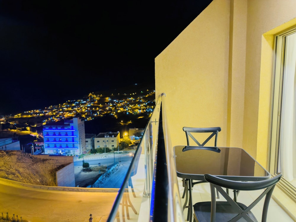 Petra Legacy Luxury Hotel 40/50