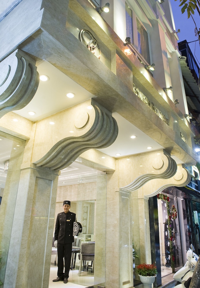 Classy Boutique Hotel 1/35