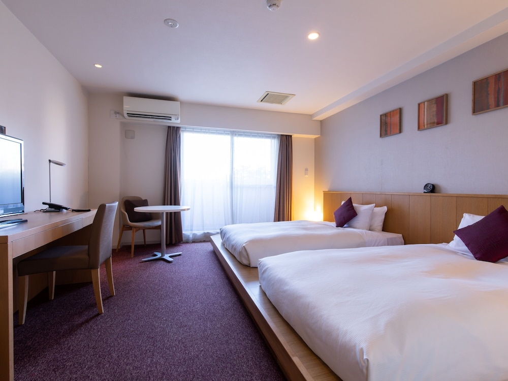 Residential, Single, Twin Beds