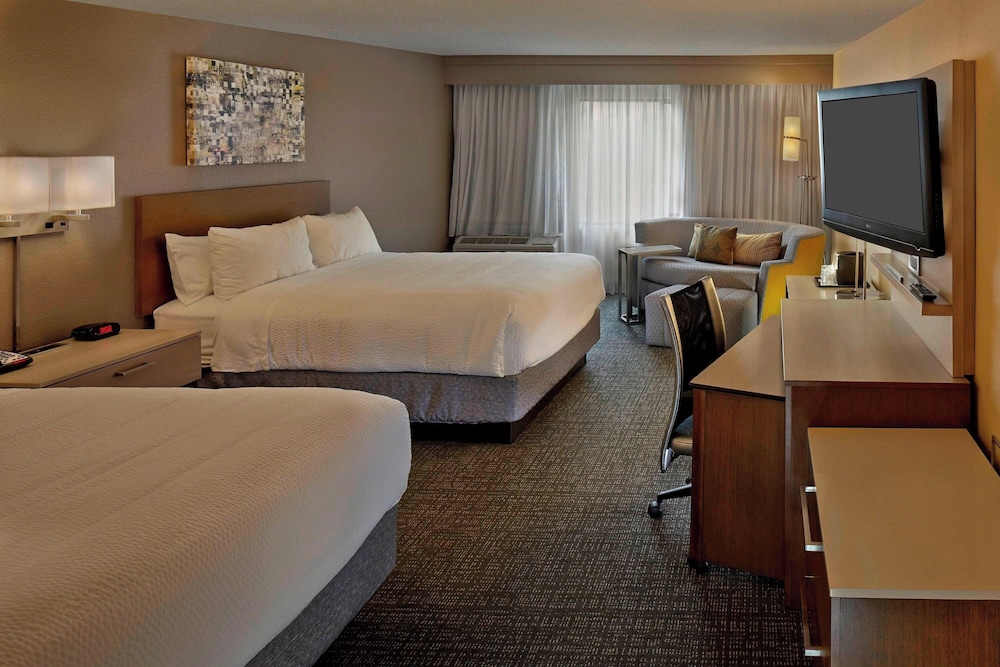 Courtyard By Marriott Orlando East/Ucf Area 14/50