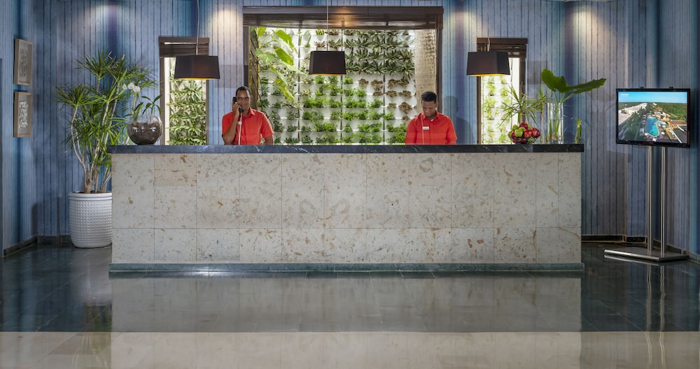 Lobby at Catalonia Royal Bavaro - Adults Only, PUNTA CANA