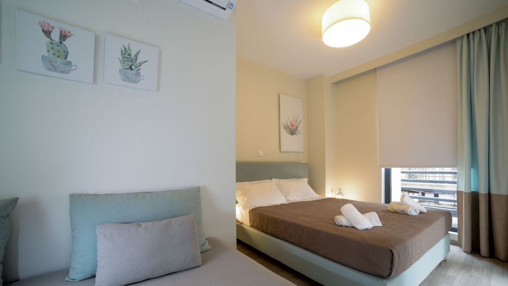 Tins Hotel City 9/50