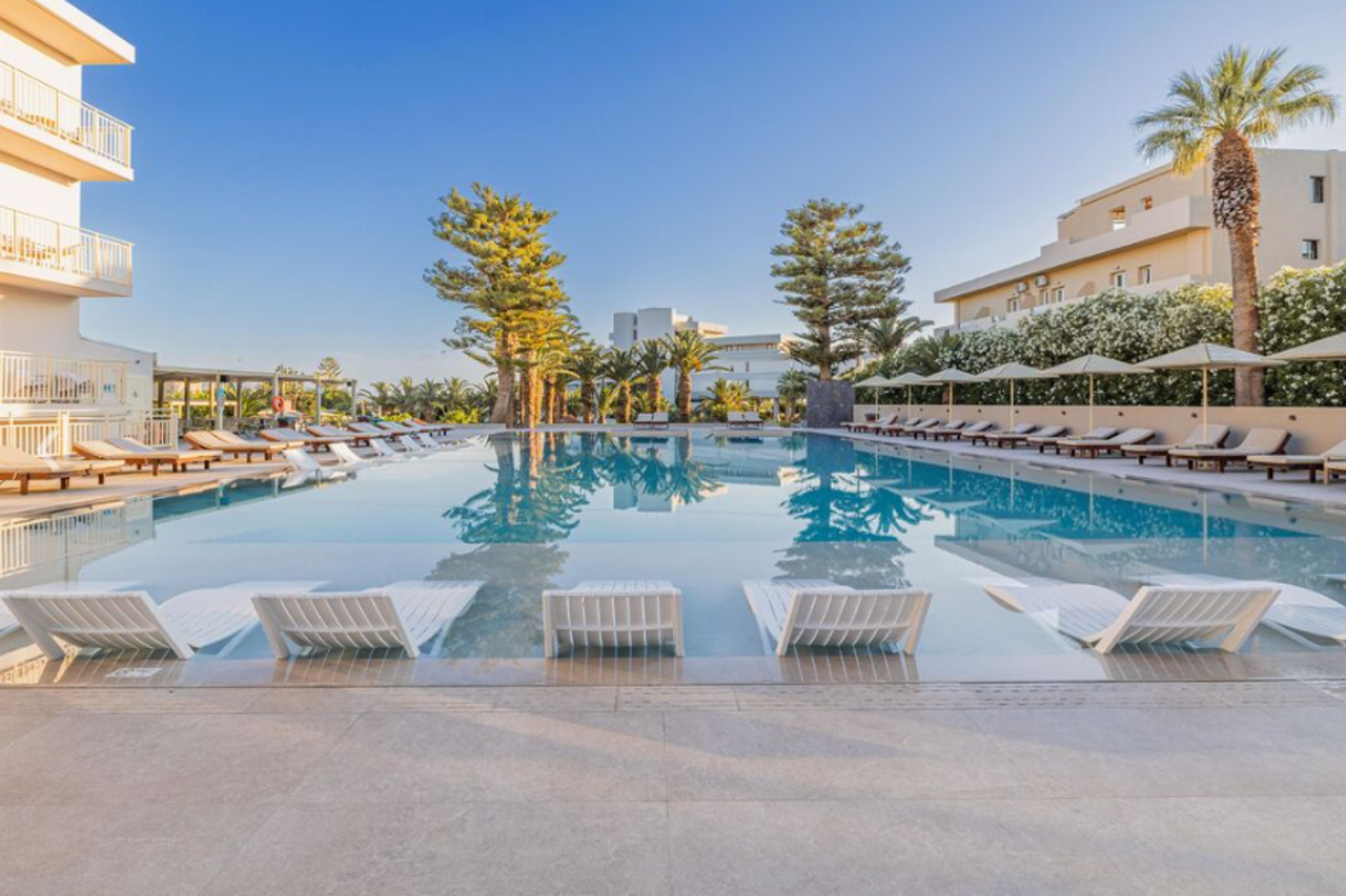 CHC Marilena Hotel 37/38