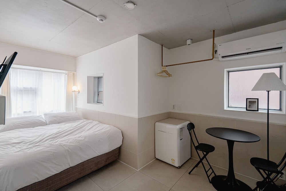 SUPERIOR, DOUBLE BED