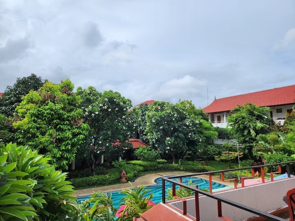Karinthip Village 77/92