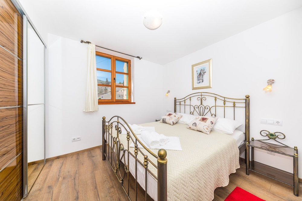 APARTMENTS PERLA 9/42
