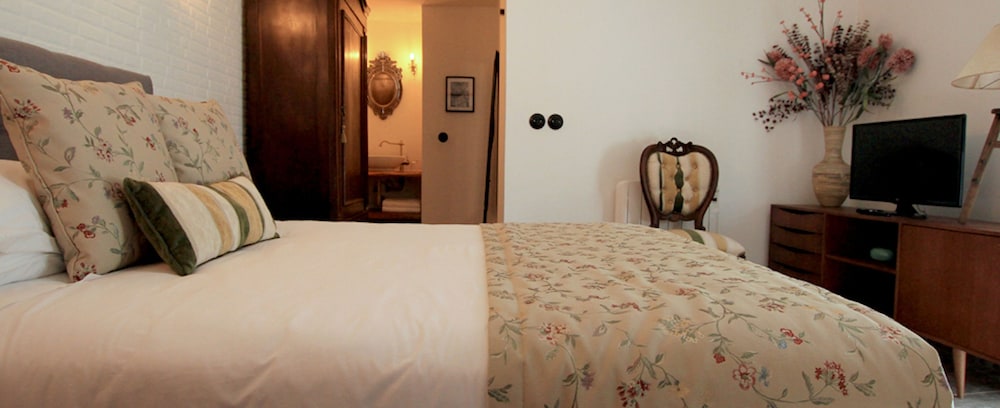 Storytellers Villas 14/50
