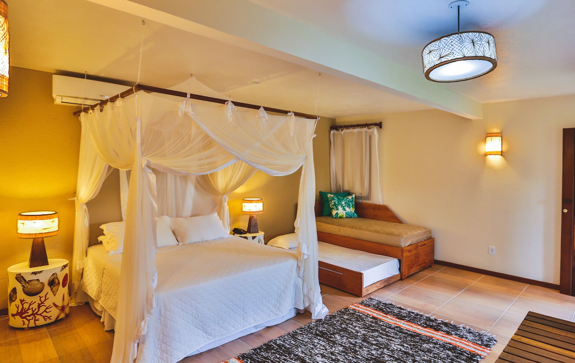 Room, Quadruple, Queen and Twin Beds, Garden or Sea View, Terrace
